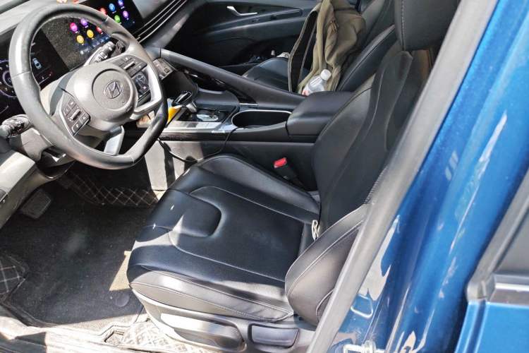 Used Hyundai Elantra 2021 1.5L CVT GLX Elite Edition Left Front Seat
