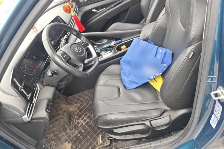 Used Hyundai Elantra 2021 1.5L CVT GLX Elite Edition Left Front Seat