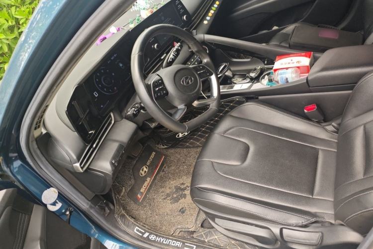 Used Hyundai Elantra 2021 1.5L CVT GLX Elite Edition Left Front Seat