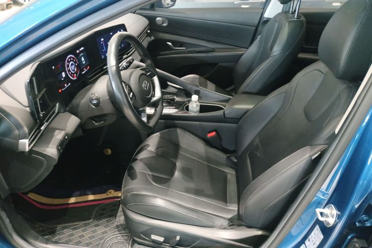 Used Hyundai Elantra 2021 1.5L CVT LUX Prestige Edition Left Front Seat
