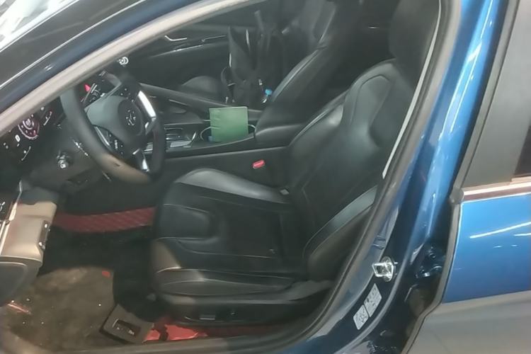 Used Hyundai Elantra 2021 1.5L CVT LUX Prestige Edition Left Front Seat