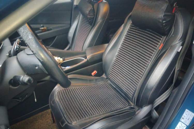 Used Hyundai Elantra 2021 1.5L CVT LUX Prestige Edition Left Front Seat