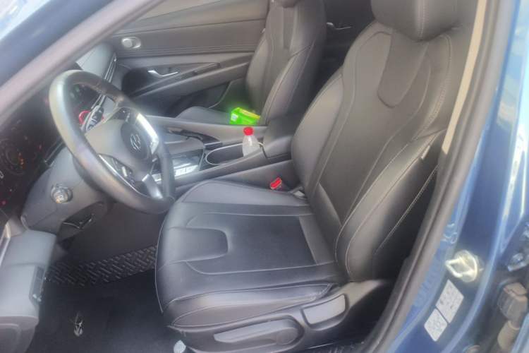 Used Hyundai Elantra 2021 1.5L CVT GLX Elite Edition Left Front Seat