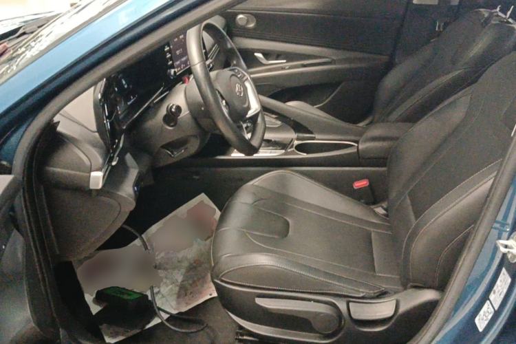 Used Hyundai Elantra 2021 1.5L CVT GLX Elite Edition Left Front Seat