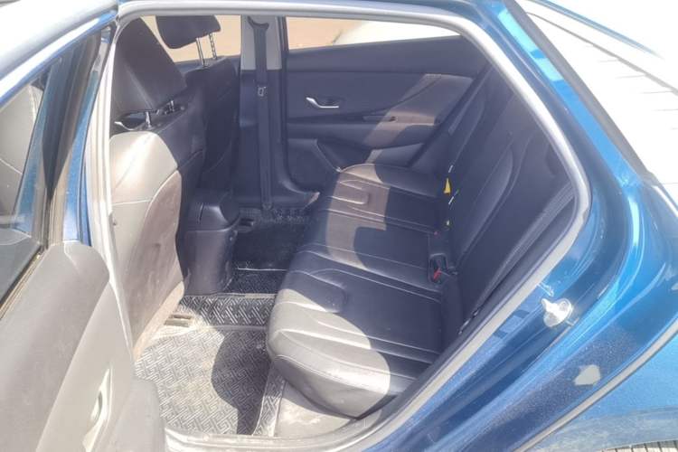 Used Hyundai Elantra 2021 1.5L CVT LUX Prestige Edition Left Rear Seat