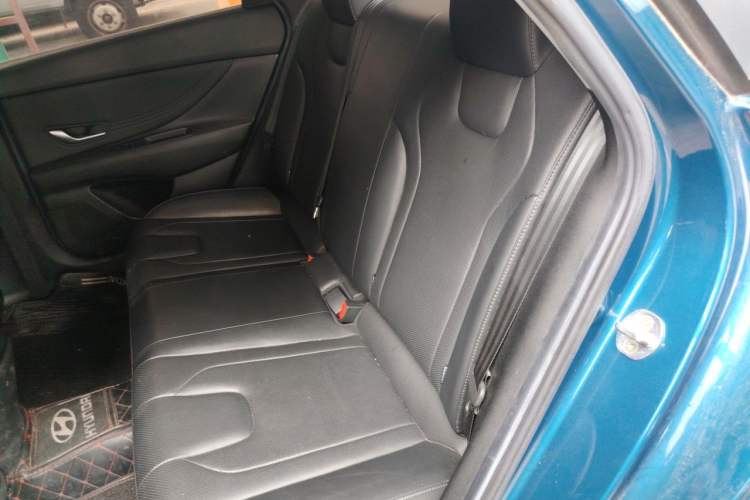 Used Hyundai Elantra 2021 1.5L CVT LUX Prestige Edition Left Rear Seat