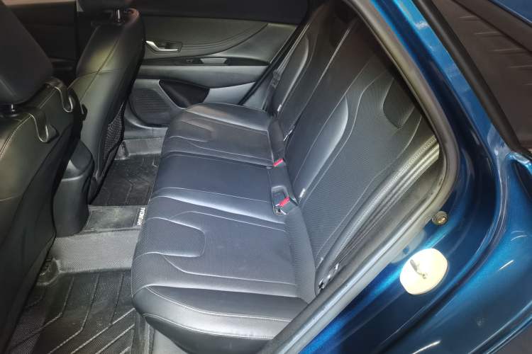 Used Hyundai Elantra 2021 1.5L CVT LUX Prestige Edition Left Rear Seat