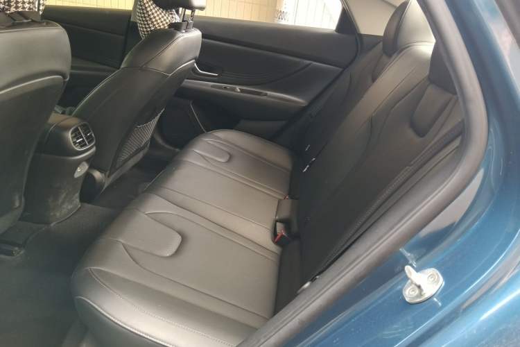 Used Hyundai Elantra 2021 1.5L CVT GLX Elite Edition Left Rear Seat