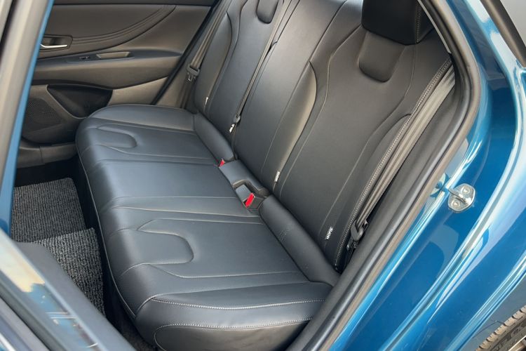 Used Hyundai Elantra 2021 1.5L CVT LUX Prestige Edition Left Rear Seat