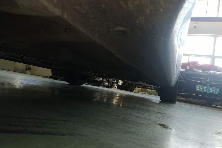 Used Hyundai Elantra 2021 1.5L CVT LUX Prestige Edition Left Side Sill