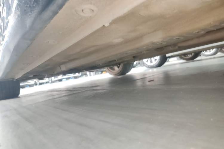 Used Hyundai Elantra 2021 1.5L CVT LUX Prestige Edition Left Side Sill