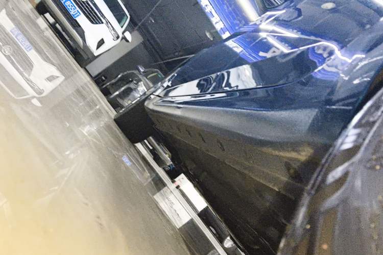 Used Hyundai Elantra 2021 1.5L CVT LUX Prestige Edition Left Side Sill