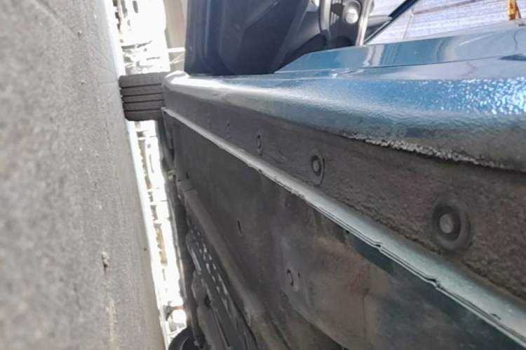Used Hyundai Elantra 2021 1.5L CVT GLX Elite Edition Left Side Sill