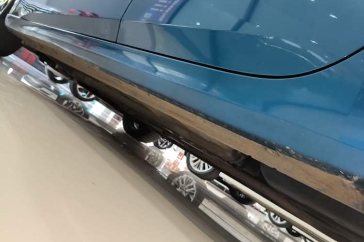 Used Hyundai Elantra 2021 1.5L CVT GLX Elite Edition Left Side Sill