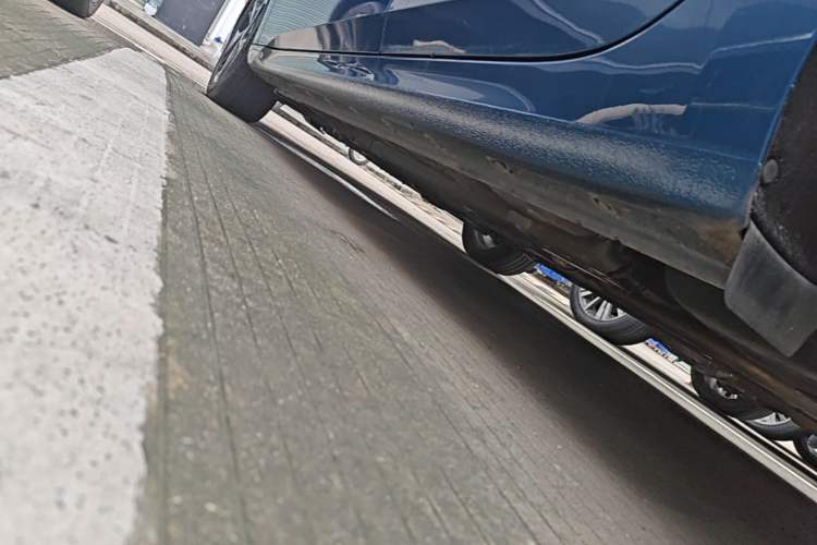 Used Hyundai Elantra 2021 1.5L CVT LUX Prestige Edition Left Side Sill