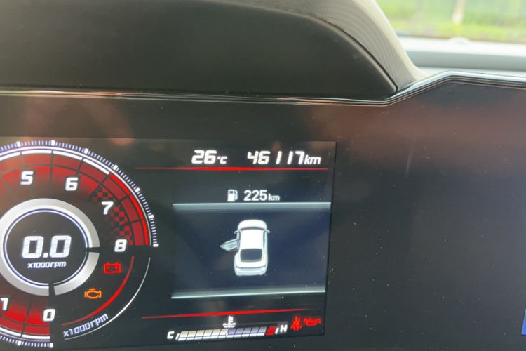 Used Hyundai Elantra 2021 1.5L CVT LUX Prestige Edition Odometer Close Up