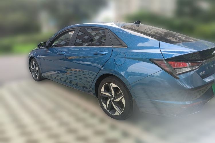 Used Hyundai Elantra 2021 1.5L CVT GLX Elite Edition Rear Left 45 Deg