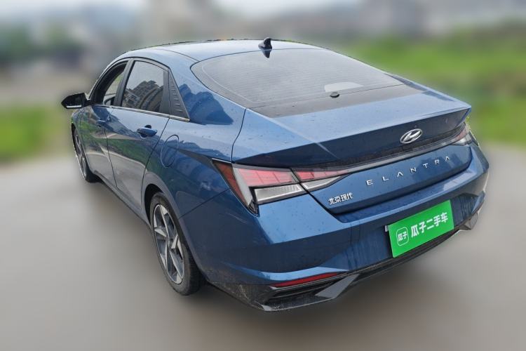 Used Hyundai Elantra 2021 1.5L CVT GLX Elite Edition Rear Left 45 Deg