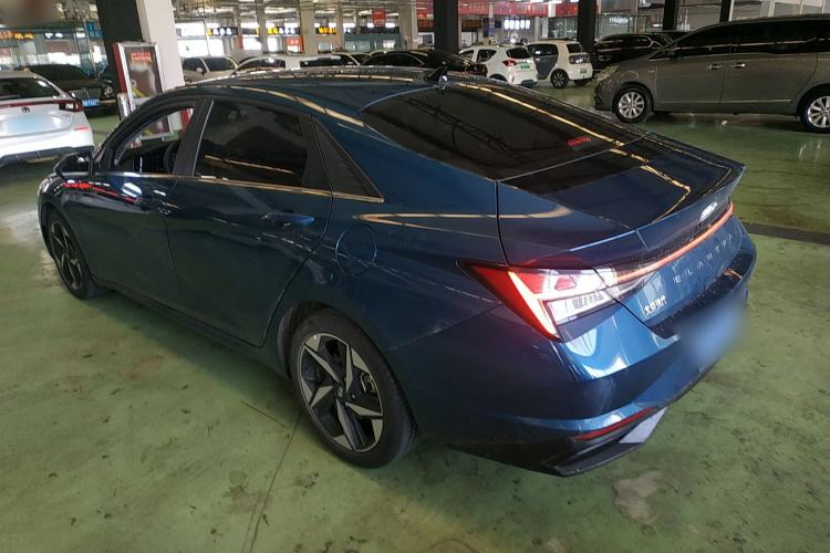 Used Hyundai Elantra 2021 1.5L CVT LUX Prestige Edition Rear Left 45 Deg