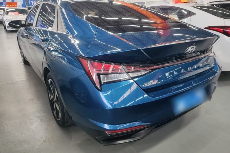 Used Hyundai Elantra 2021 1.5L CVT LUX Prestige Edition Rear Left 45 Deg