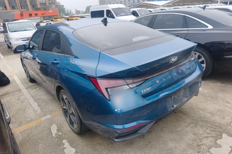 Used Hyundai Elantra 2021 1.5L CVT LUX Prestige Edition Rear Left 45 Deg