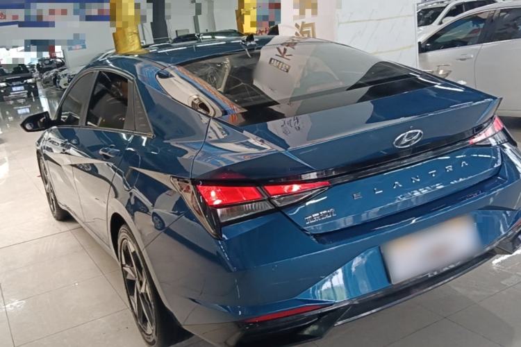 Used Hyundai Elantra 2021 1.5L CVT GLX Elite Edition Rear Left 45 Deg