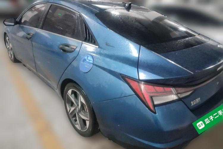 Used Hyundai Elantra 2021 1.5L CVT LUX Prestige Edition Rear Left 45 Deg