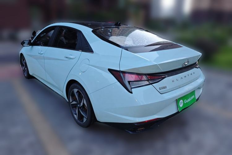 Used Hyundai Elantra 2021 1.5L CVT GLX Elite Edition Rear Left 45 Deg