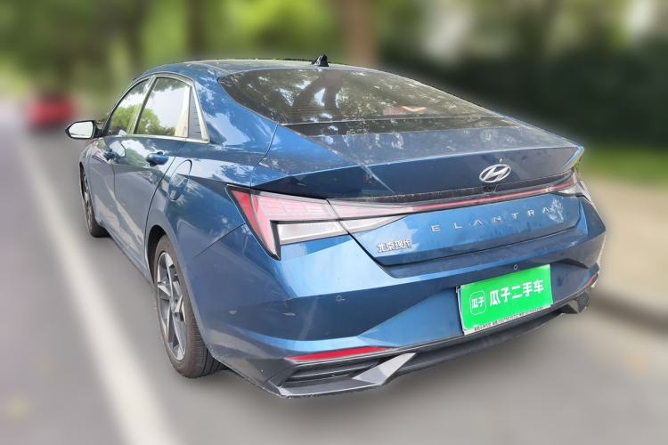 Used Hyundai Elantra 2021 1.5L CVT LUX Prestige Edition Rear Left 45 Deg