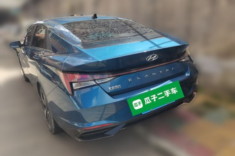 Used Hyundai Elantra 2021 1.5L CVT GLX Elite Edition Rear Left 45 Deg