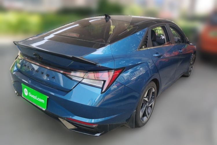 Used Hyundai Elantra 2021 1.5L CVT LUX Prestige Edition Rear Right 45 Deg