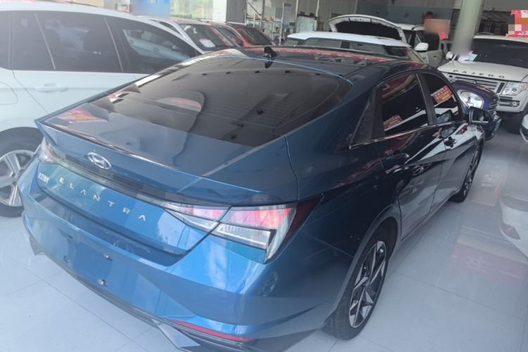 Used Hyundai Elantra 2021 1.5L CVT GLX Elite Edition Rear Right 45 Deg