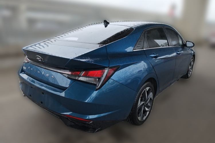 Used Hyundai Elantra 2021 1.5L CVT GLX Elite Edition Rear Right 45 Deg