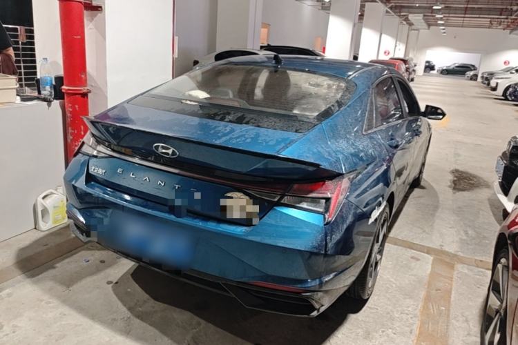 Used Hyundai Elantra 2021 1.5L CVT GLX Elite Edition Rear Right 45 Deg