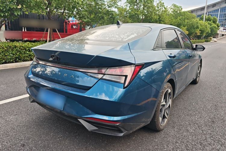 Used Hyundai Elantra 2021 1.5L CVT LUX Prestige Edition Rear Right 45 Deg
