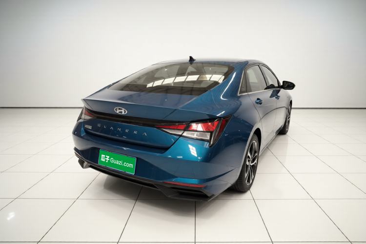 Used Hyundai Elantra 2021 1.5L CVT GLX Elite Edition Rear Right 45 Deg
