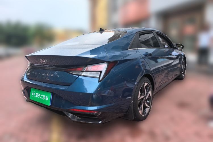 Used Hyundai Elantra 2021 1.5L CVT GLX Elite Edition Rear Right 45 Deg