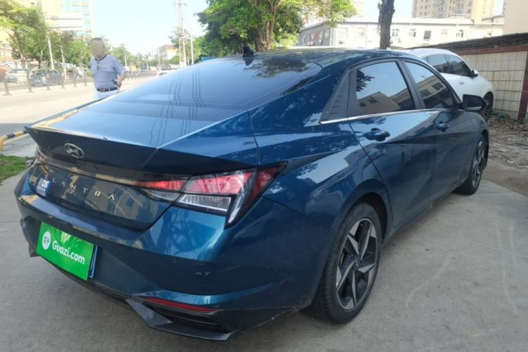 Used Hyundai Elantra 2021 1.5L CVT GLX Elite Edition Rear Right 45 Deg