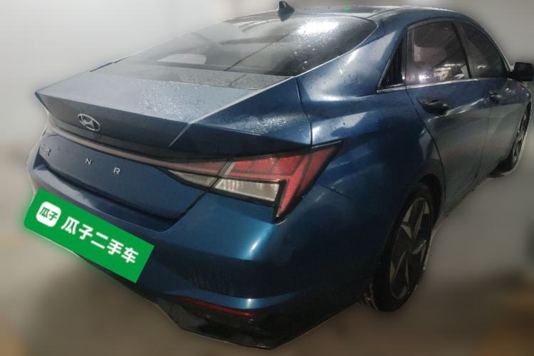 Used Hyundai Elantra 2021 1.5L CVT LUX Prestige Edition Rear Right 45 Deg