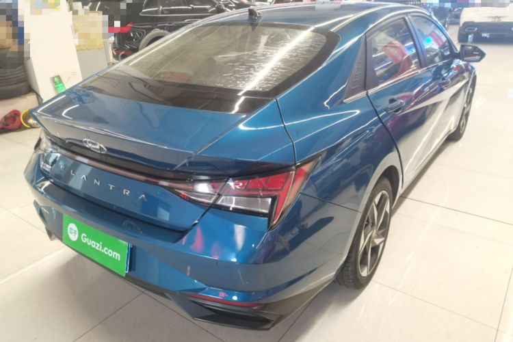 Used Hyundai Elantra 2021 1.5L CVT LUX Prestige Edition Rear Right 45 Deg