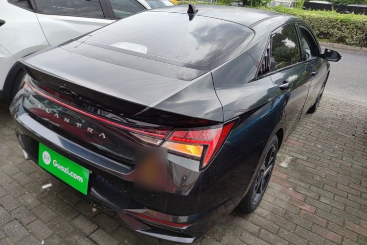 Used Hyundai Elantra 2021 1.5L CVT LUX Prestige Edition Rear Right 45 Deg