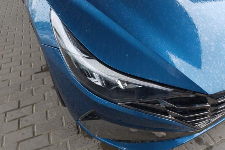 Used Hyundai Elantra 2021 1.5L CVT GLX Elite Edition Right Front Headlight