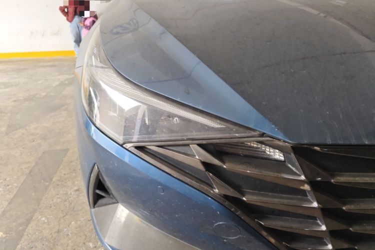 Used Hyundai Elantra 2021 1.5L CVT LUX Prestige Edition Right Front Headlight