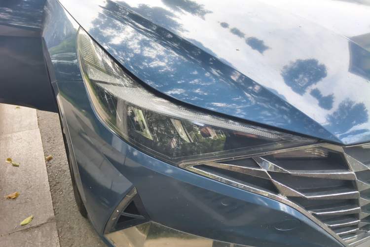 Used Hyundai Elantra 2021 1.5L CVT LUX Prestige Edition Right Front Headlight