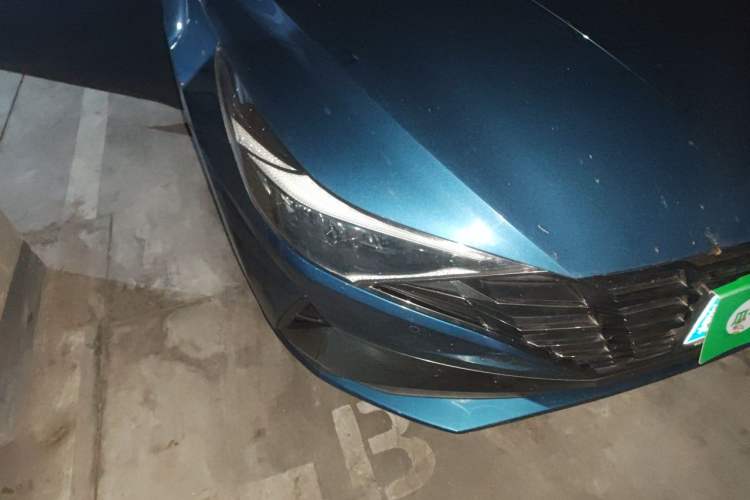 Used Hyundai Elantra 2021 1.5L CVT GLX Elite Edition Right Front Headlight