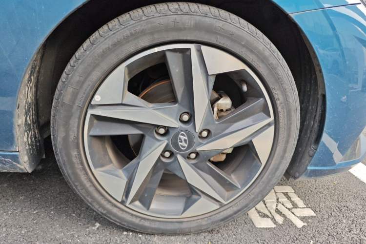 Used Hyundai Elantra 2021 1.5L CVT TOP Flagship Edition Right Front Wheel Hub