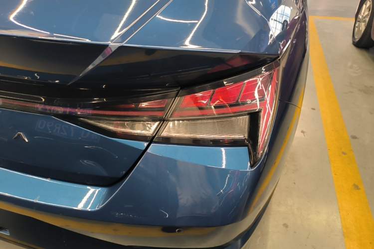 Used Hyundai Elantra 2021 1.5L CVT GLX Elite Edition Right Rear Taillight