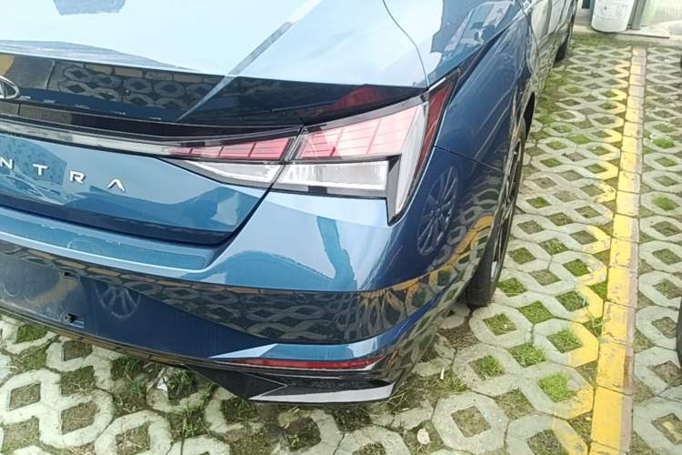 Used Hyundai Elantra 2021 1.5L CVT GLX Elite Edition Right Rear Taillight