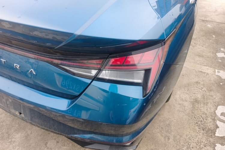 Used Hyundai Elantra 2021 1.5L CVT LUX Prestige Edition Right Rear Taillight