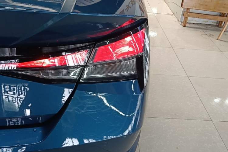 Used Hyundai Elantra 2021 1.5L CVT GLX Elite Edition Right Rear Taillight